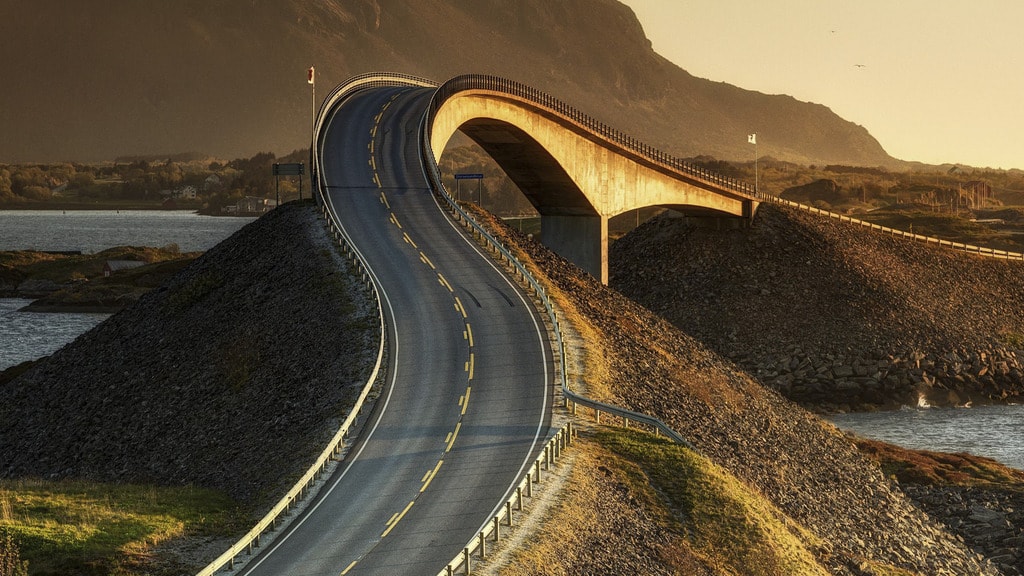 photo Atlantic Ocean Road Bridge