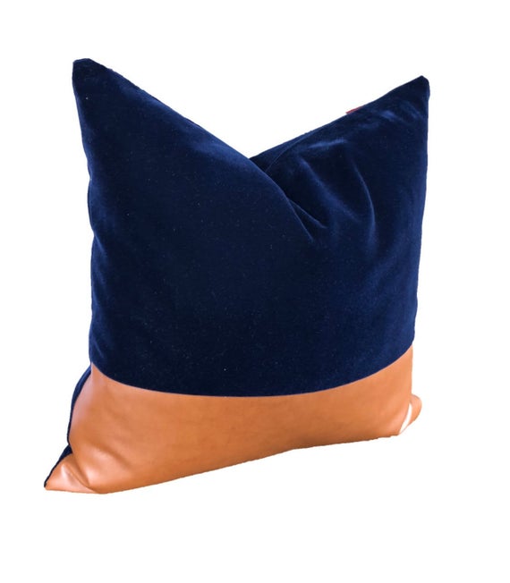 photo Navy And Cognac Pillows