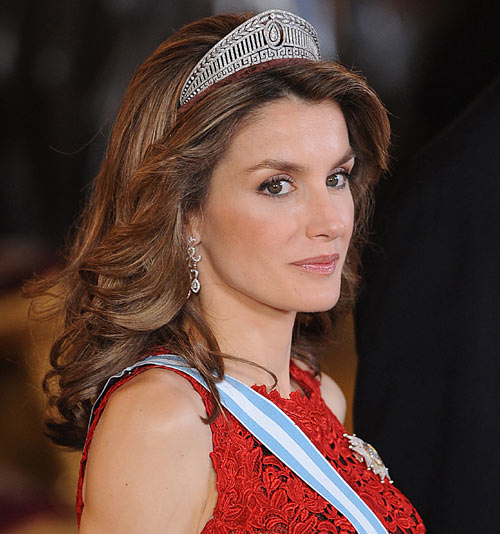 pix Queen Letizia Of Spain Jewelry