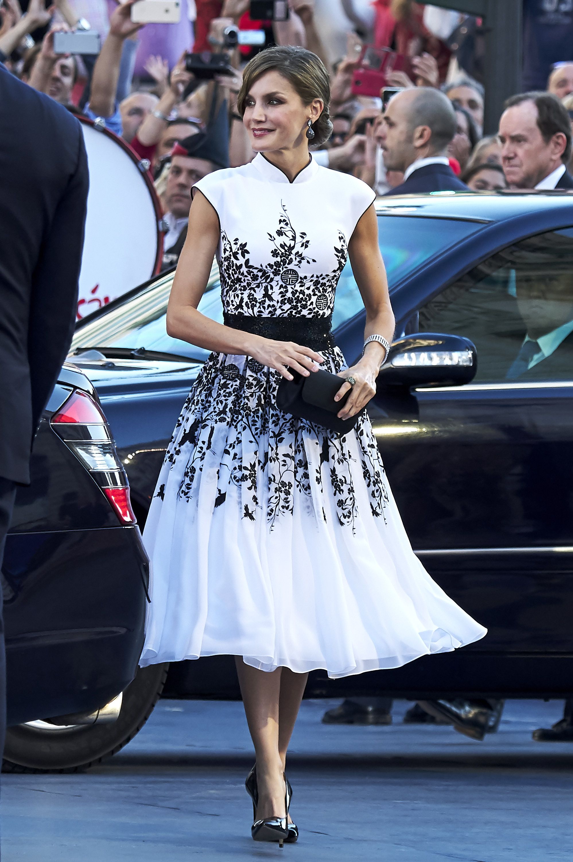 pic Queen Letizia Of Spain Outfits