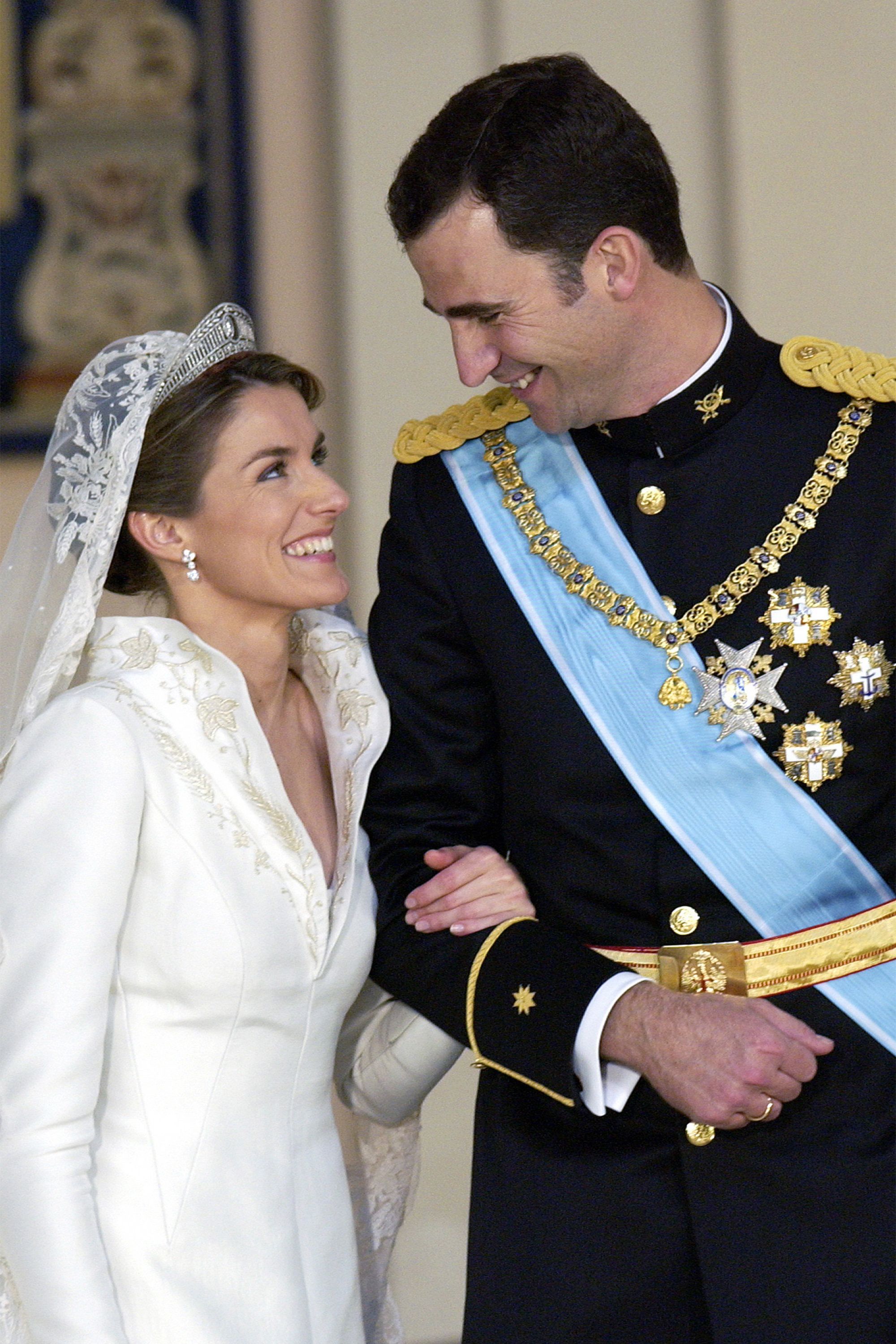 images Queen Letizia Of Spain Wedding