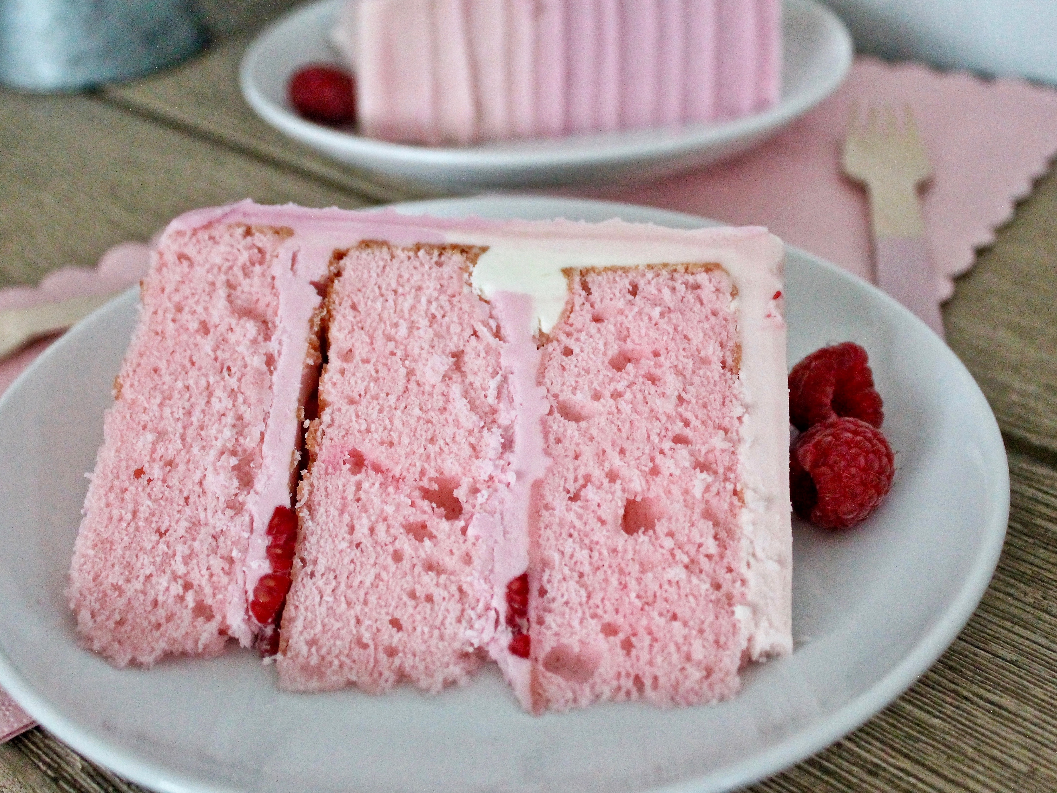 pic Raspberry Pink Velvet Cake